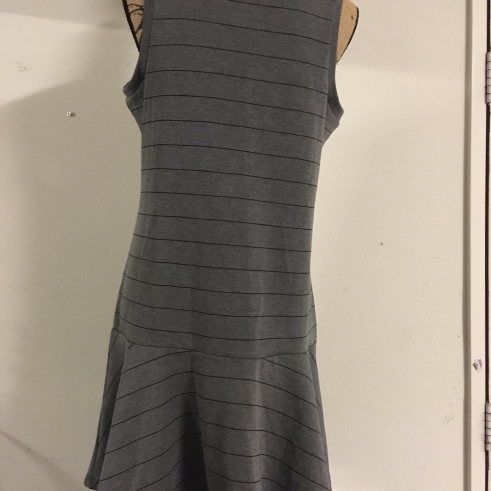 SOLD Banana Republic dress. - Picture 4 of 8